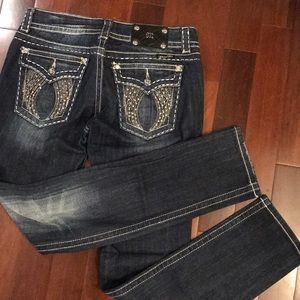 Miss Me Skinny Jeans , only worn once. Size 29 w
